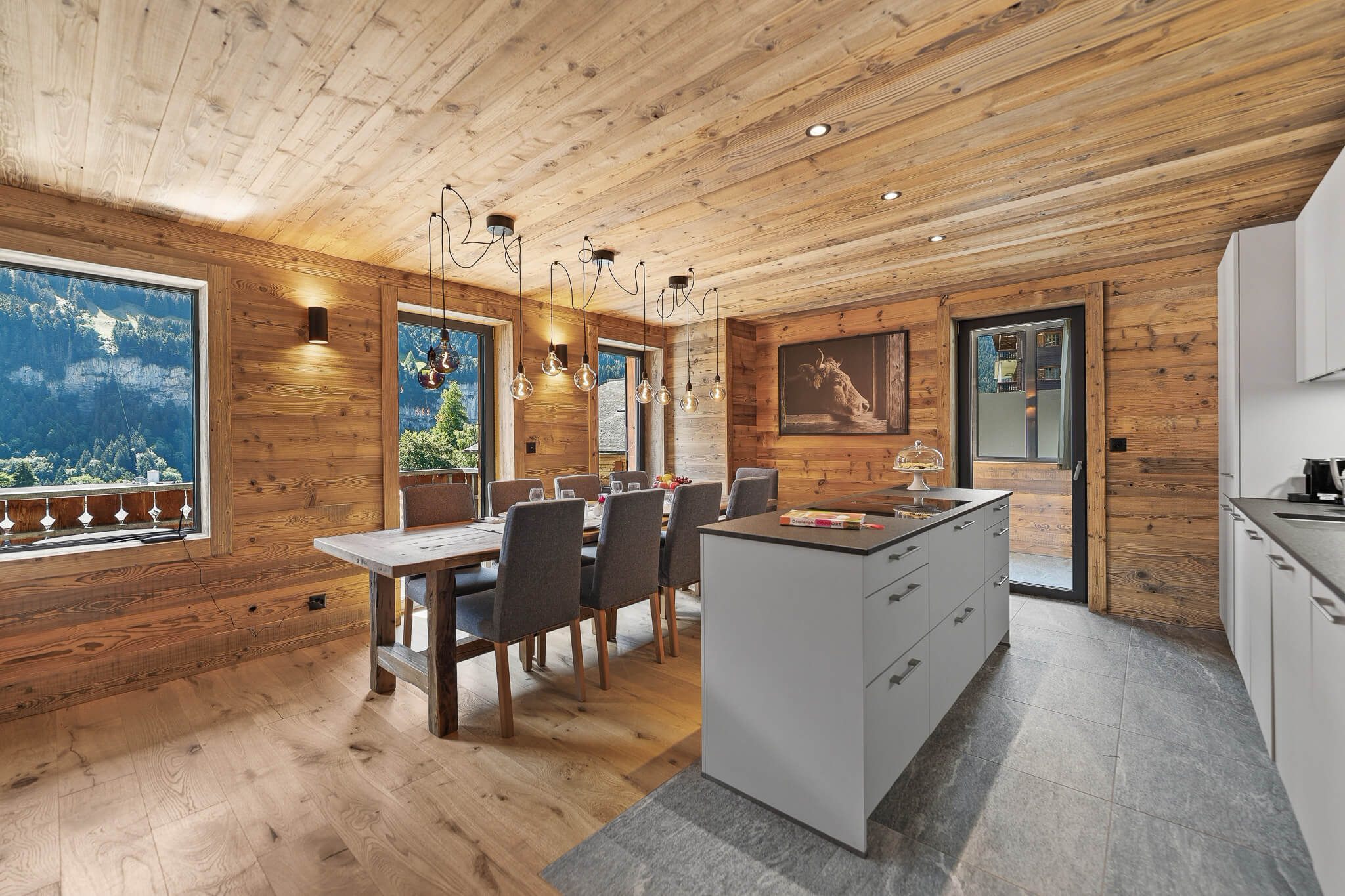 Cityus Mountain offers premium serviced apartments and chalets in Champéry for leisure and corporate stays.